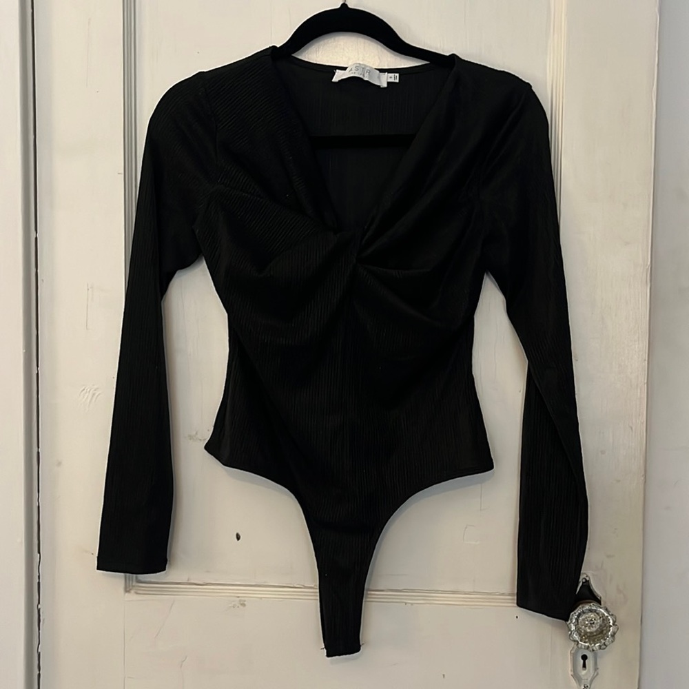 Astr The Label Sparkle V-Neck Bodysuit